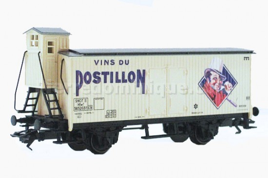WAGON COUVERT \'\'VINS DU POSTILLON\'\' SNCF