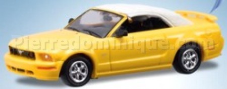 FORD MUSTANG GT DECAPOTABLE 2005 (JAUNE)