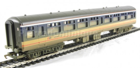VOITURE VOYAGEUR MKI 1ERE CLASSE A COMPARTIMENT LIVREE BCK INTERCITE 2ND CLASSE N°5265 WEATHERED