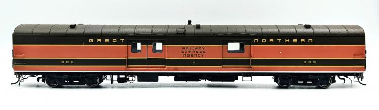 FOURGON BAGAGES RAILWAY EXPRESS AGENCY GREAT NORTHERN 305 - ECLAIREE