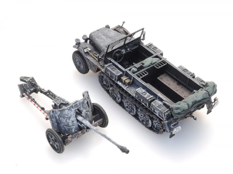 VEHICULE MILITAIRE SDKFZ 10 AVEC CANON ANTI-CHAR PAK 38 CAMOUFLAGE HIVER 1940-45