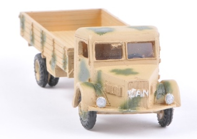  MAN 4500 CAMION A PLATEAU ET RIDELLE CAMOUFLAGE BEIGE ET VERT 