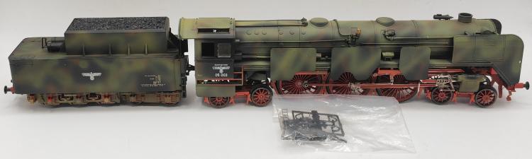 LOCOMOTIVE VAPEUR BR 05-003 DR VERSION CAMOUFLAGE