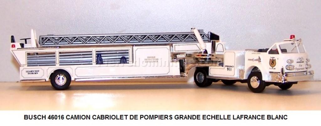 Camion pompier miniature Ho 1:87 diorama busch 43807