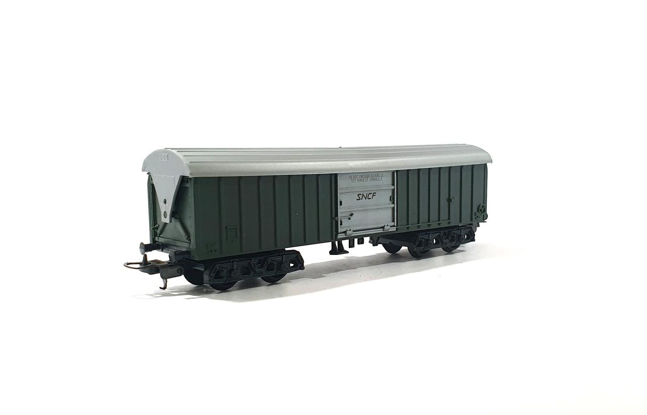WAGON A TOIT TELESCOPIQUE Slhs SNCF ROCO 4395C