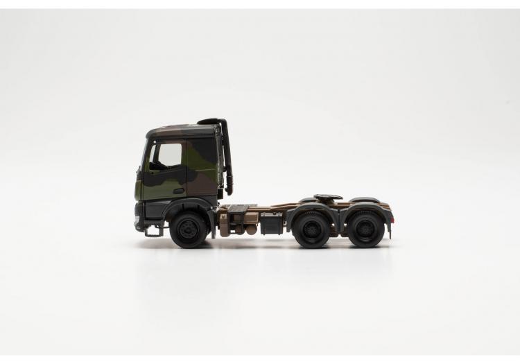 TRACTEUR MERCEDES BENZ AROCS 6X4 DE L ARMEE ALLEMANDE VERT CAMOUFLAGE