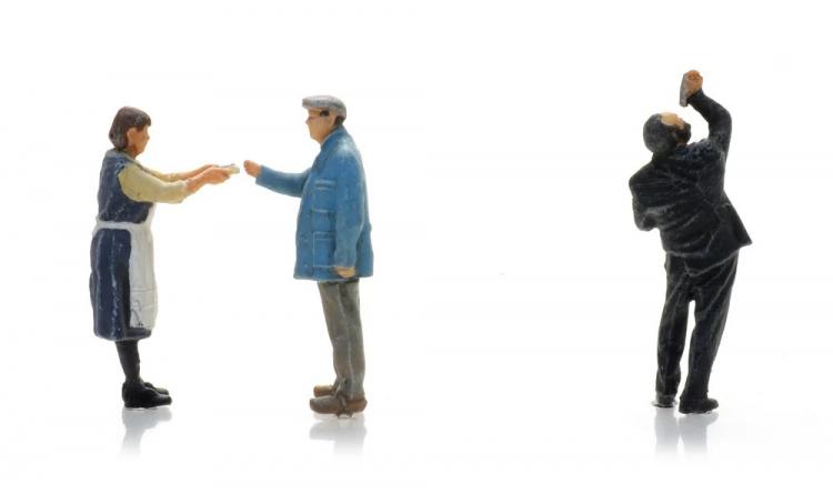 VENDEUR DE HARENGS ET CONSOMMATEURS X3