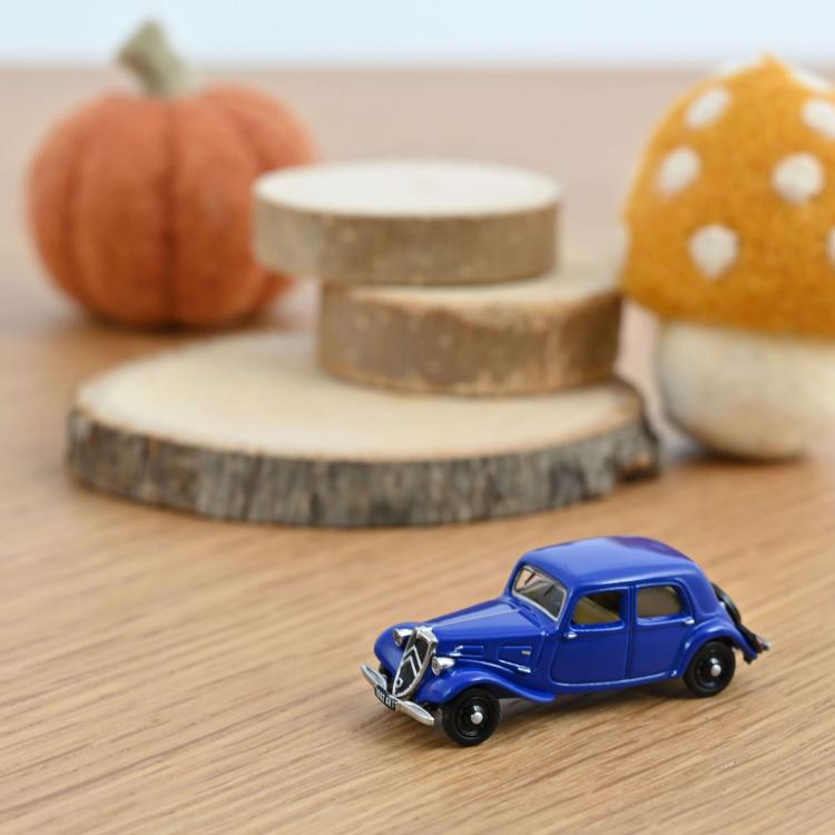 CITROËN TRACTION 11 AL 1938 BLEU EMERAUDE