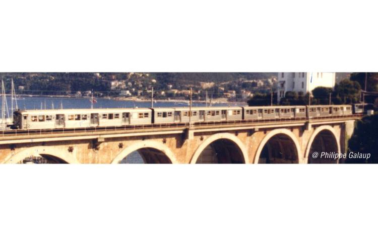 VOITURE VOYAGEURS ADDITIONNELLE RIB 70 SNCF