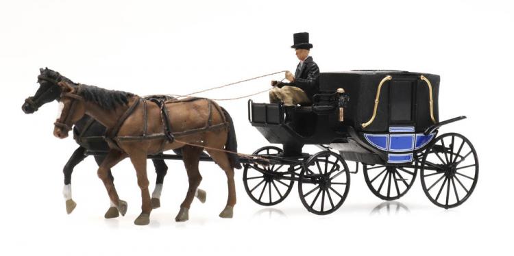 CAROSSE AVEC 2 CHEVAUX ET COCHER