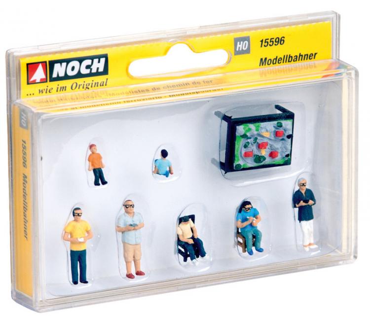 5 MODELISTES FERROVIAIRES? 2 ENFANTS ET UN RESEAU