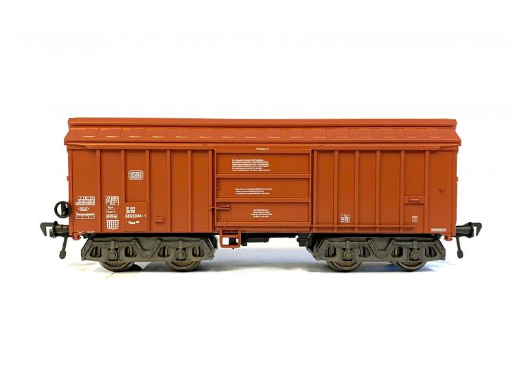 WAGON TOMBEREAU A TOIT OUVRANTTAES 5853 044-1 DB