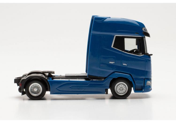 DAF XGTRACTEUR SOLO BLEU