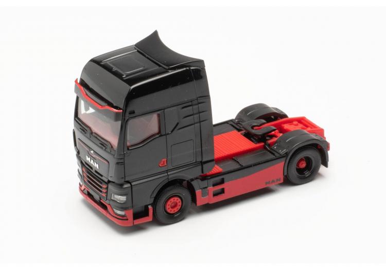 TRACTEUR MAN eTGX A 2 ESSIEUX NOIR ET ROUGE