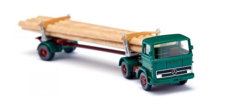 TRACTEUR MB LPS 1317 VERT/BORDEAU AVEC REMORQUE A 1 ESSIEUX CHARGE DE TRONC DE BOIS 1965-76