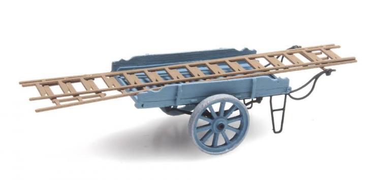 CHARIOT AVEC ÉCHELLE BLEU CLAIR