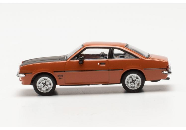 COUPÉ OPEL MANTA B GT/E 1975 ROUGE SIENNE CAPOT NOIR INTÉRIEUR NOIR