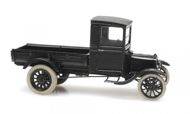CAMION PORTEUR FORD MODEL TT A PLATEAU NOIR