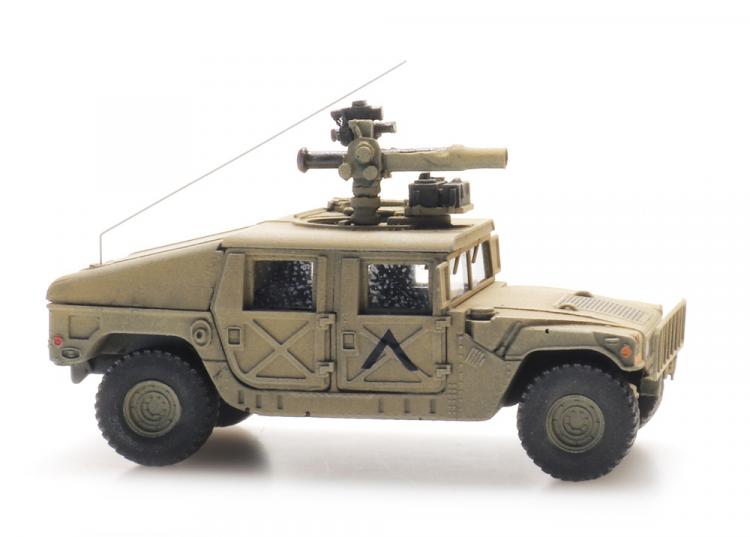 HUMVEE VEHICULE BLINDEANTI CHAR TOW DE L ARMEE AMERICAINE CAMOUFLAGE DESERT