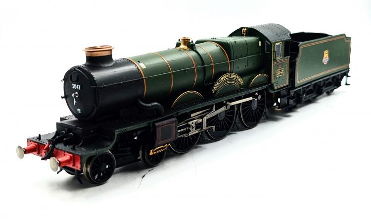 LOCOMOTIVE A VAPEUR 4-6-0 BR EARL OF MOUNT EDGCUMBE 5043 AVEC TENDER - DCC READY - EDITION SPECIALE - HORNBY