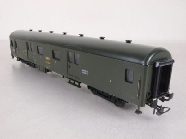 FOURGON UIC DD4S SNCF