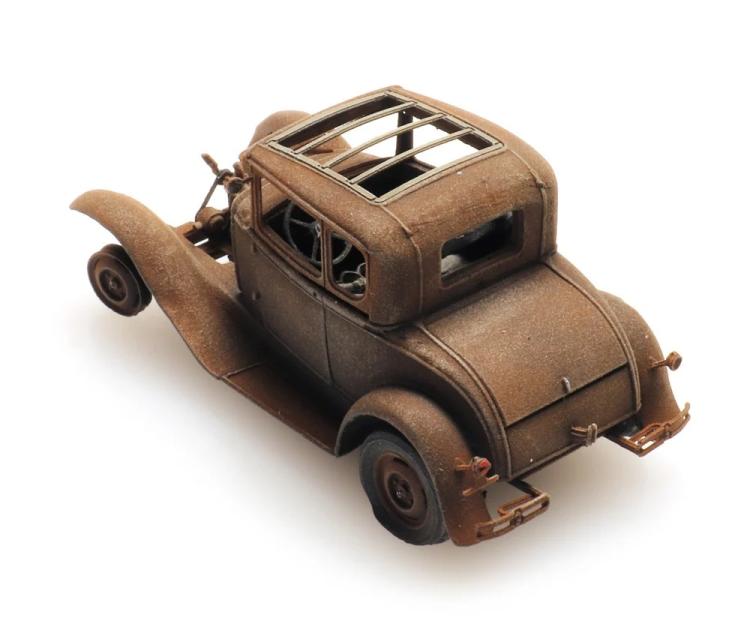 LIMOUSINE FORD MODEL A - VERSION CASSE ABANDONNE ROUILLE