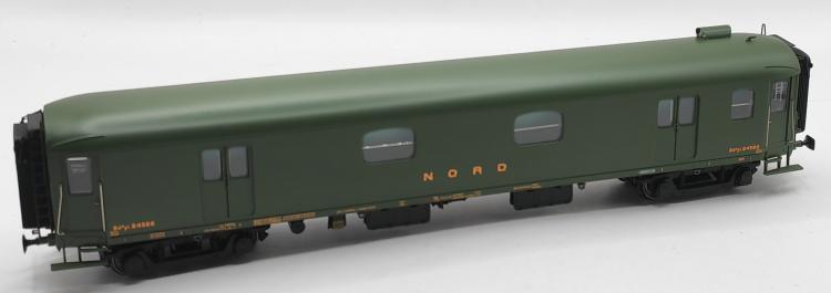 SET DE 3 VOITURES VOYAGEURS EXPRESS NORD C11, C11, B4D NORD ET 1 FOURGON BAGAGES