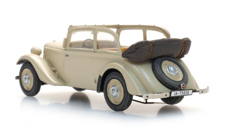 LIMOUSINE CABRIOLET OUVERT ADLER TRUMPF JUNIOR CREME BACHE NOIRE