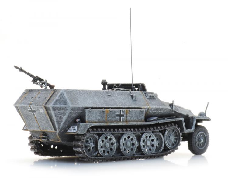 HALTRACK VEHICULE DE TRANSPORT DE TROUPE Sd.Kfz 251/9 AVEC CANON KwK 37 L24 STUMMEL (MEGOT) CAMOUFLAGE HIVER