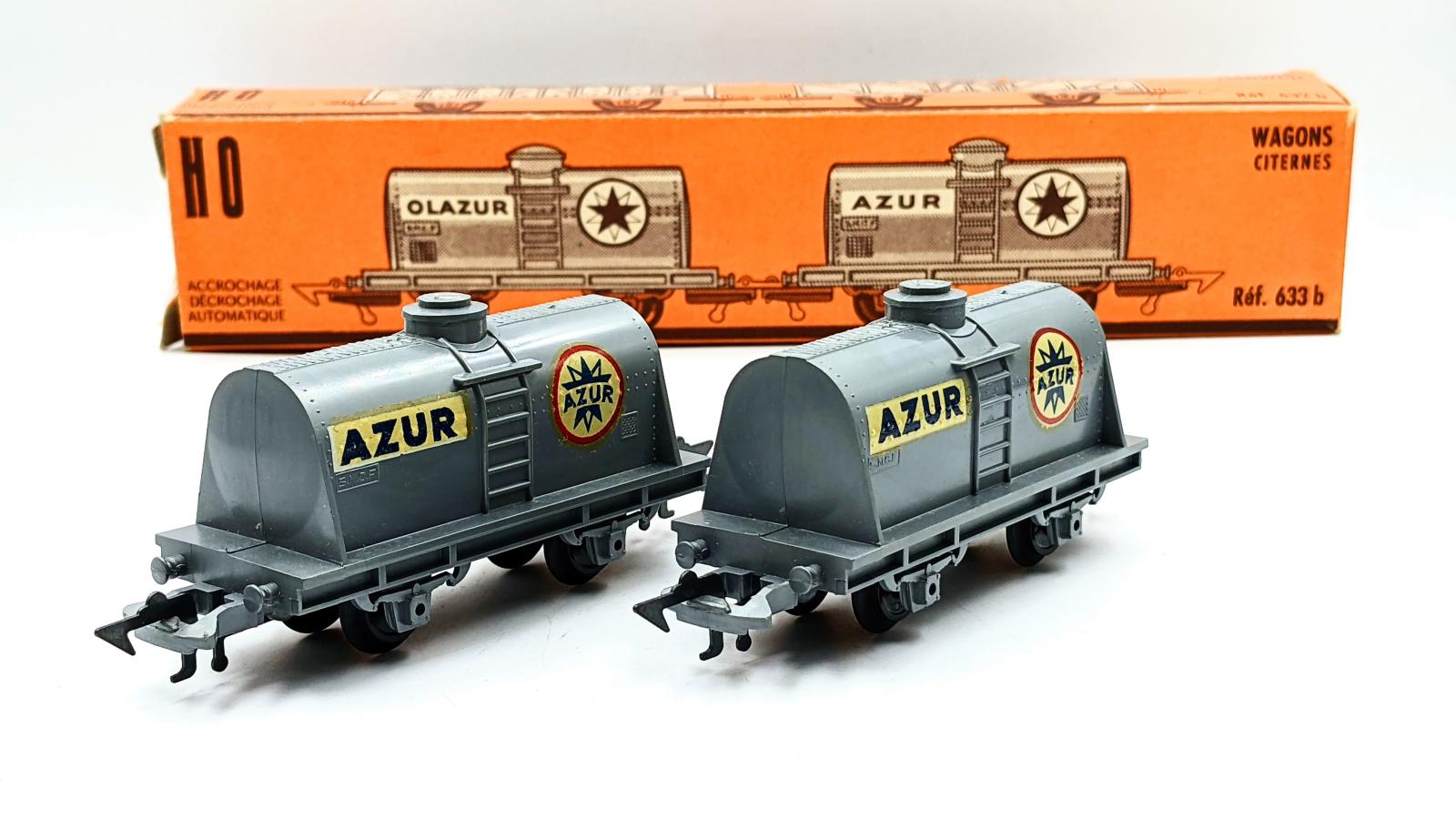 Lot De 2 Wagons HO Hornby - Citerne ESSO & Cuvés à Ciment - Occasion