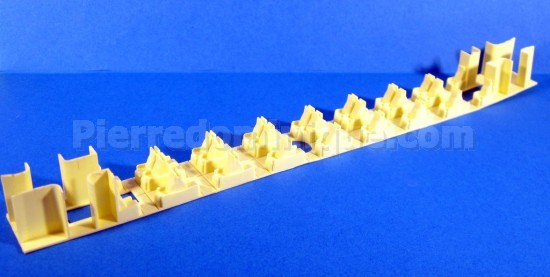 AMENAGEMENT INTERIEUR DE VOITURE COULOIR CENTRAL JOUEF