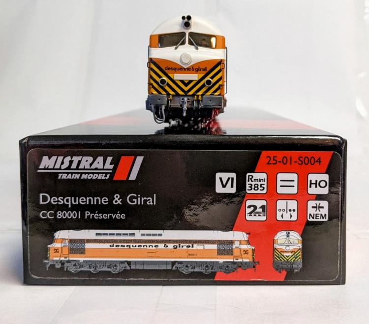 LOCOMOTIVE DIESEL BELPHEGOR CC 80001 DESQUENNE ET GIRAL ORANGE BLANC TOIT BLANC