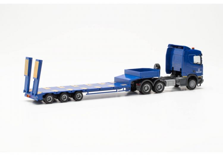 TRACTEUR SCANIA CR ND 6X6 BLEU AVEC SEMI-REMORQUE A PLATEAU SURBAISSEE TRANSPORT DE MUNITION
