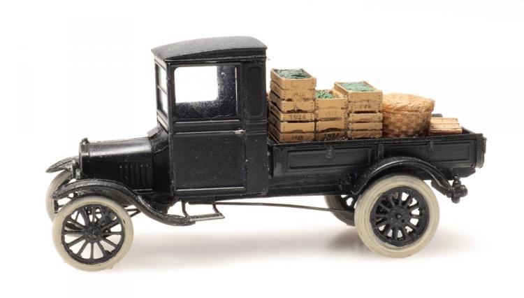 PETIT CHARGEMENT (25mmx14mm) POUR CAMION COMPOSE DE CAISSES DU PRIMEUR