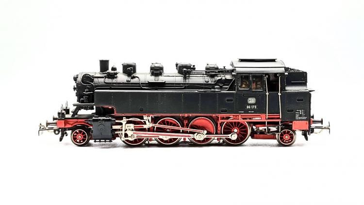 LOCOMOTIVE A VAPEUR 2-8-2 DB 86 173 - BOITE DÉFRAICHIE