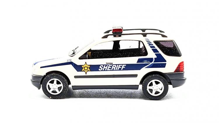 *PROMOS* - MERCEDES ML 320 US SHERIFF