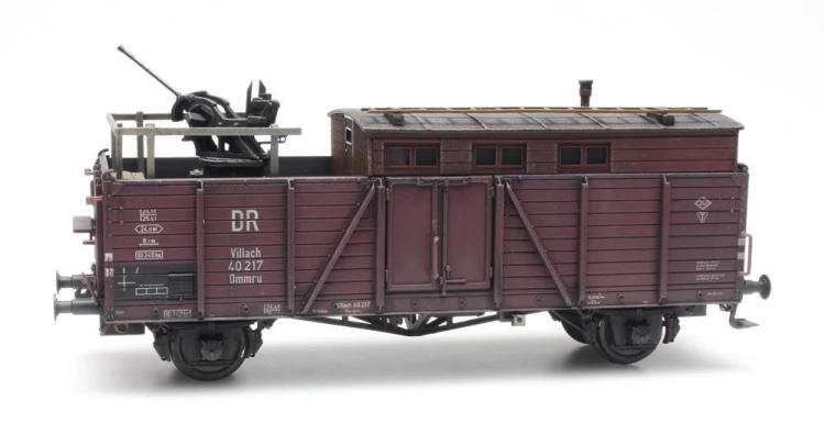 CHARGEMENT POSTE DE DCA POUR WAGON TOMBEREAUX