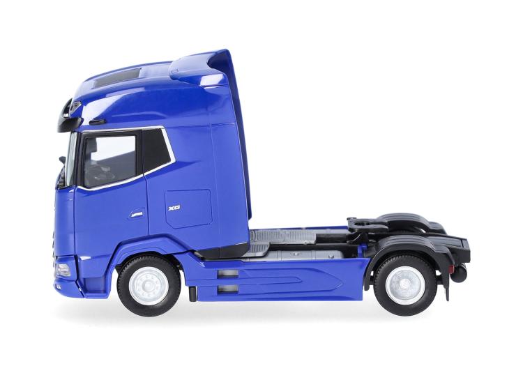 TRACTEUR DAF XG RESTYLE BLEU