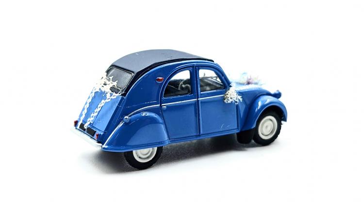 CITROEN 2CV AZLP 1958 VOITURE DES MARIES AVEC FLEURS BLEU GLACIER CAPOTE FERMEE (LES CLASSIQUES)