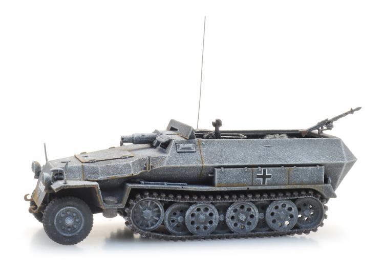 HALTRACK VEHICULE DE TRANSPORT DE TROUPE Sd.Kfz 251/9 AVEC CANON KwK 37 L24 STUMMEL (MEGOT) CAMOUFLAGE HIVER