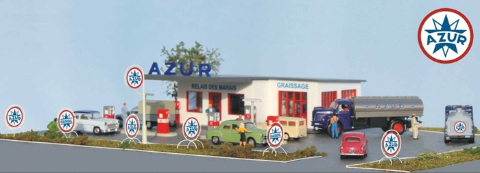 SAI 168 STATION SERVICE AZUR AVEC GARAGE ANNÉES 1950-1960 ET CAMION CITERNE BERLIET GLR8 AZUR Lo X La X H = 350 X 260 X 60 mm