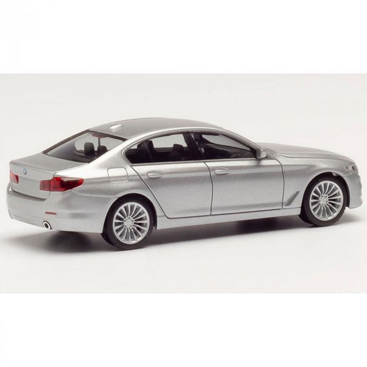 LIMOUSINE TRI-CORPS BMW SERIE 5 ( G30-G31 ) GRIS GLACIER METALLISE INTERIEUR NOIR