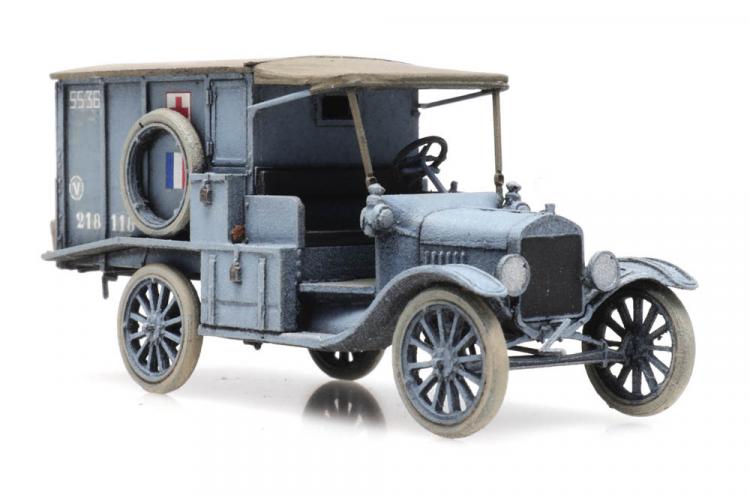 VEHICULE MILITAIRE FORD T AMBULANCE FRANCAISE