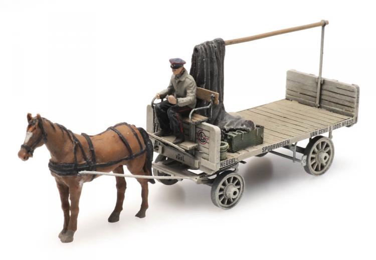CHEVAL + CHARRETTE VAN GEND EN LOOS