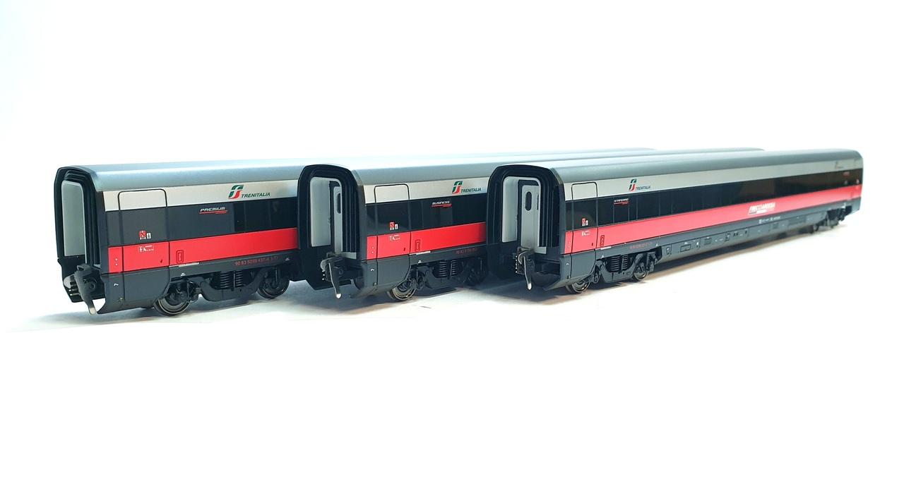 RAME DE 6 VOITURES VOYAGEURS MK3 INTERCITY DONT 1 VOITURE BUFFET