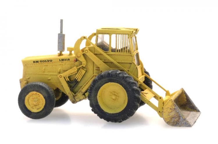 TRACTOPELLE VOLVO LM 218