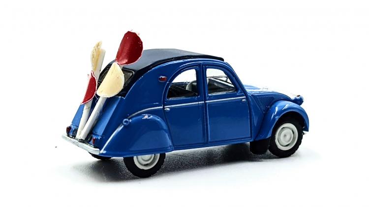CITROEN 2CV AZLP 1958 VOITURE DES MARIES AVEC DES BALLONS BLEU GLACIER (LES CLASSIQUES)