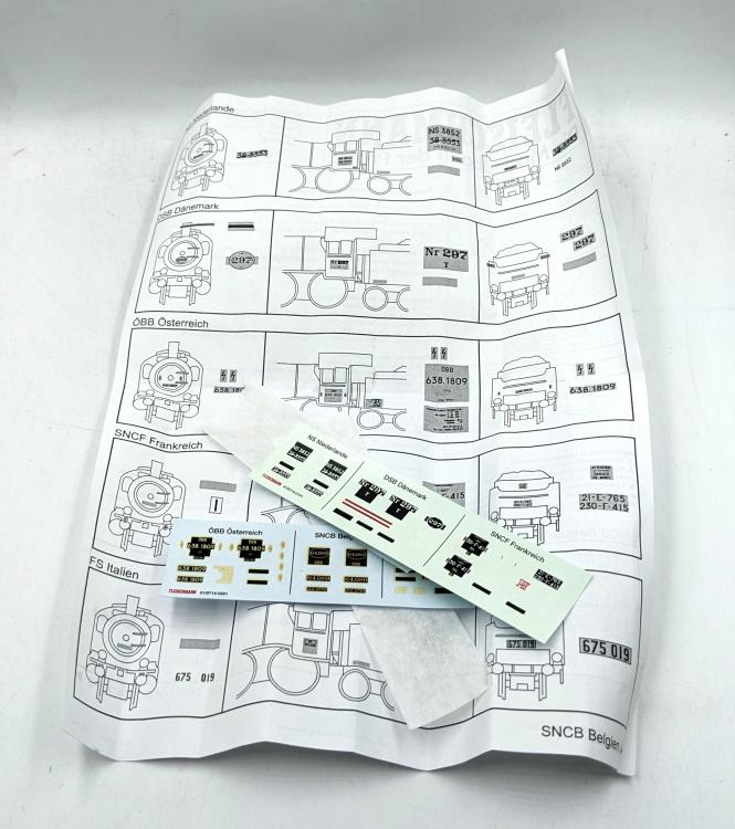 LOCOMOTIVE A VAPEUR AVEC PRISE DIGITAL + DECALQUE DE PLUSIEURS COMPAGNIE