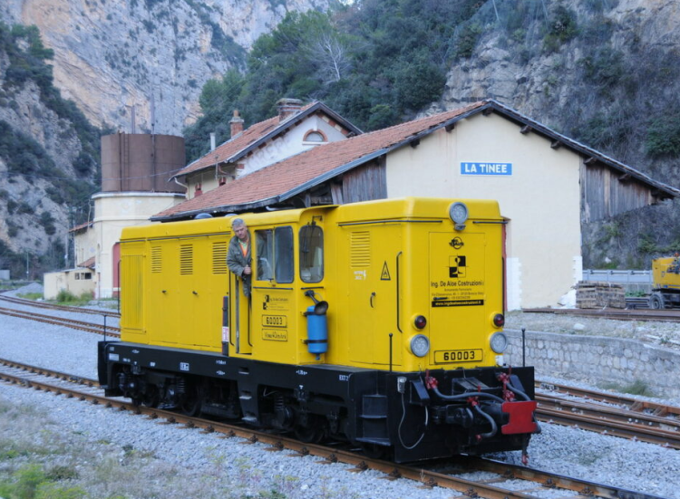 LOCOMOTIVE DIESEL FAUR L45H 199 018 SOEG - DIGITAL SOUND (A RESERVER)