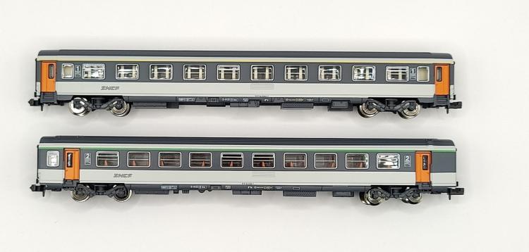 SET DE 2 VOITURES VOYAGEURS CORAIL VU A10u + B11tu 1°CL ET 2°CL SNCF